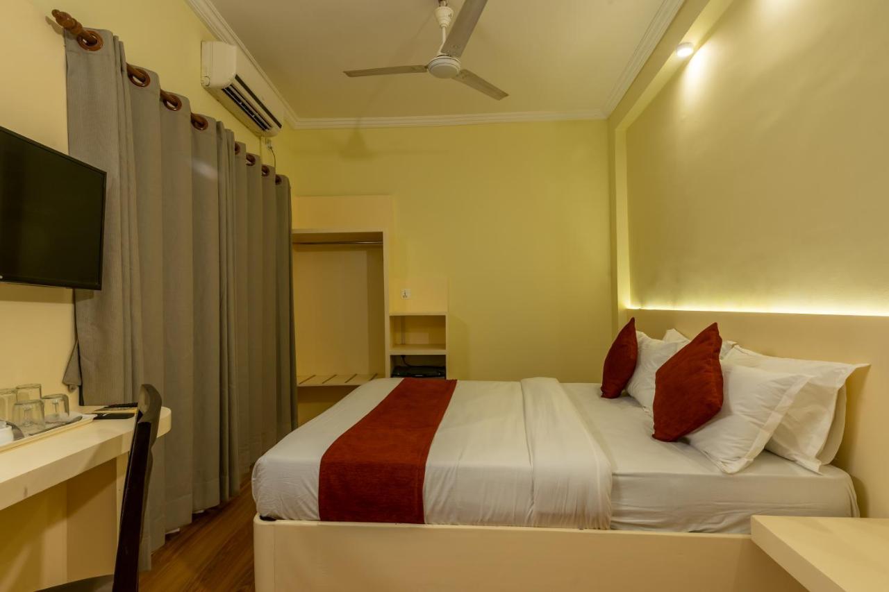 Hotel Peaceland Lumbini Екстериор снимка